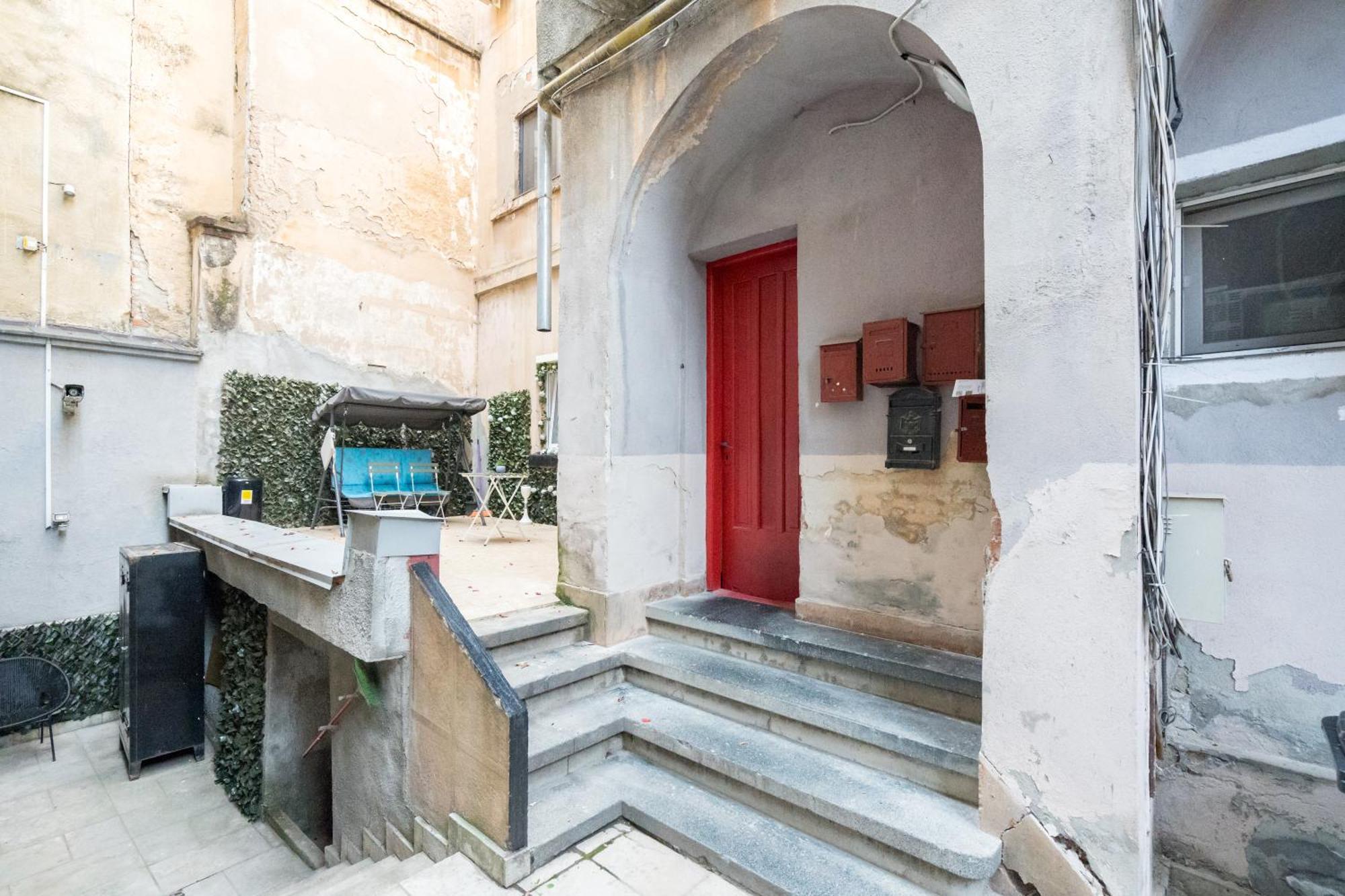 Chic Studio Near Bucharest'S Top Landmarks Экстерьер фото