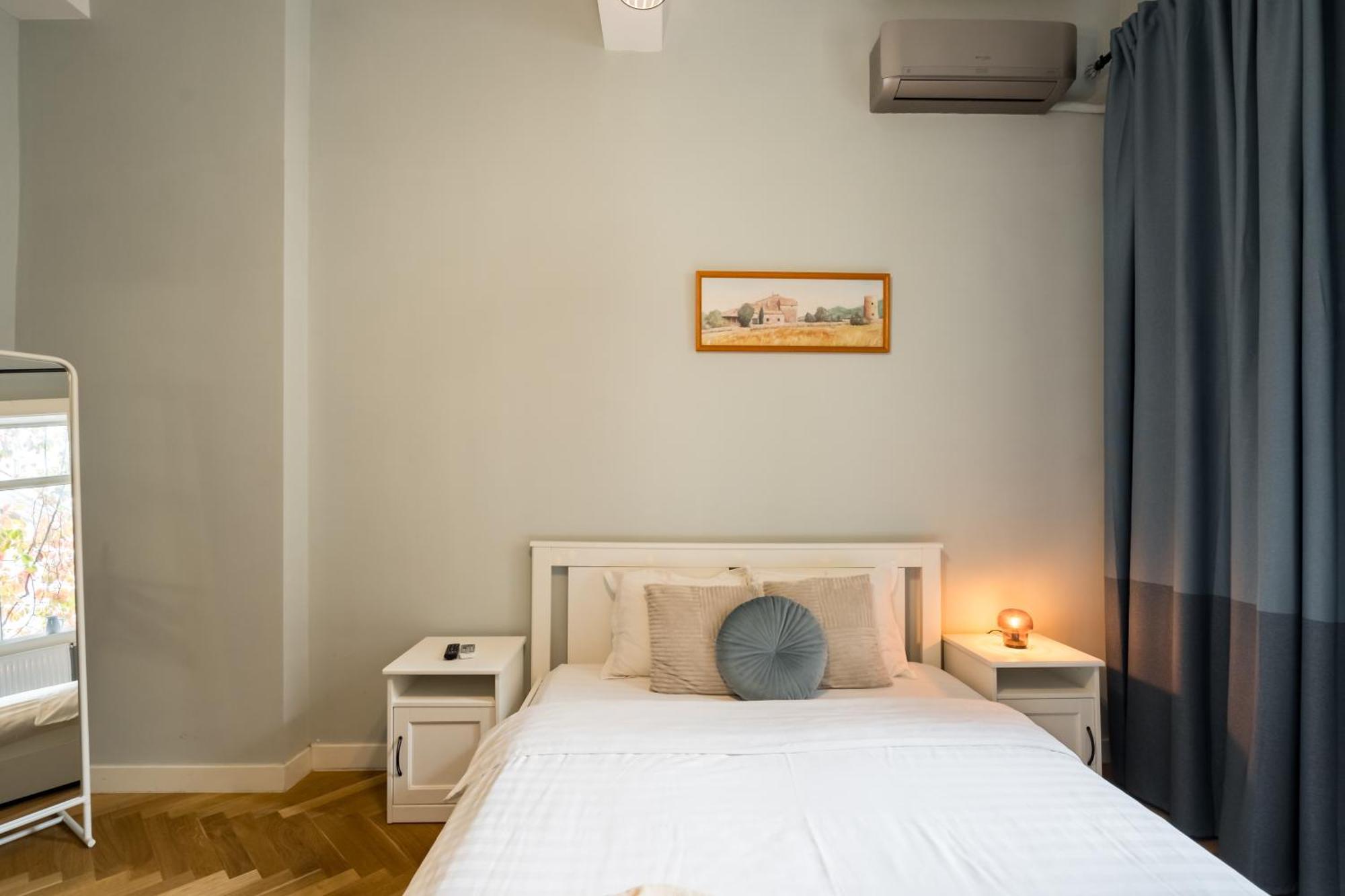 Chic Studio Near Bucharest'S Top Landmarks Экстерьер фото